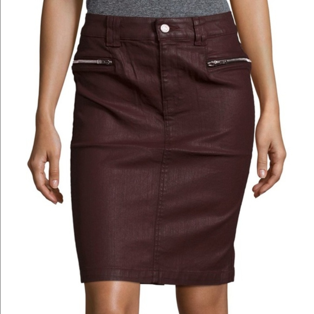 7 FOR ALL MANKIND Denim Skirt in Burgundy SIZE25